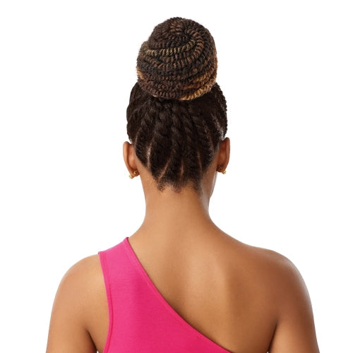 Outre Pretty Quick Bun Boa Bomb Twist Medium Find Your New Look Today!